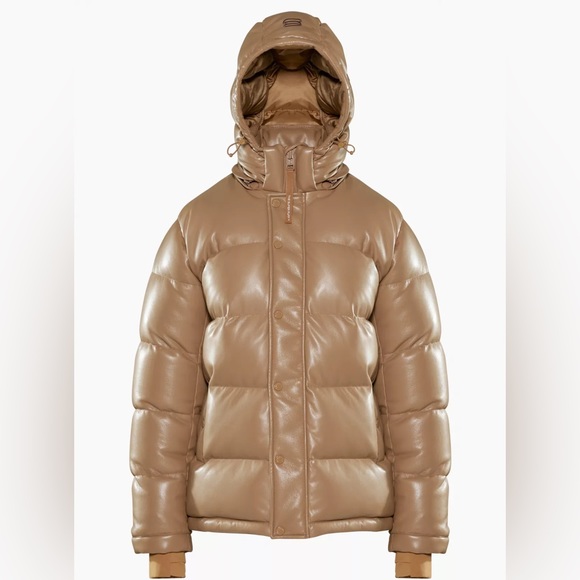 Aritzia Jackets & Blazers - Aritzia super puff jacket is caramel.